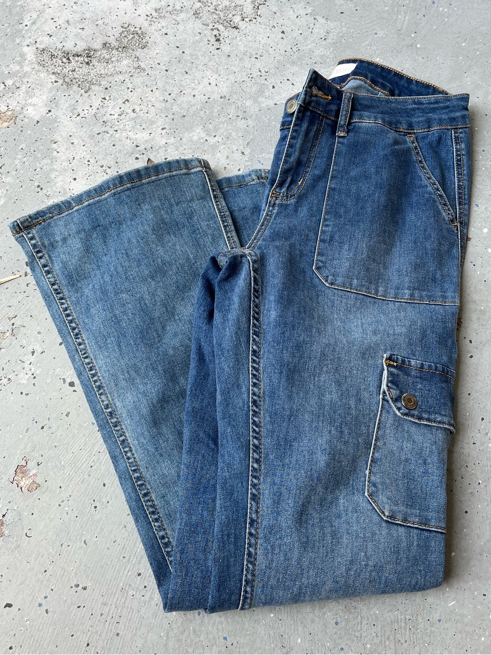 Wide Leg Women's Denim Jeans in Medium Blue